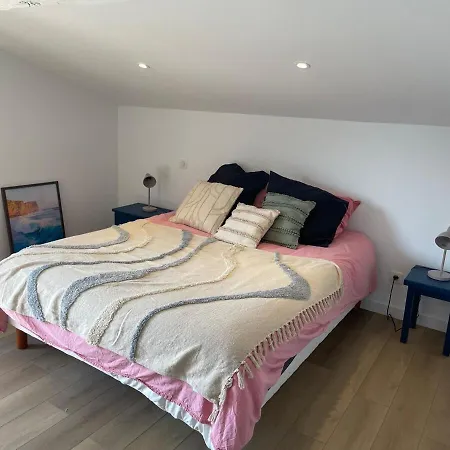 Large With Mountain View In *