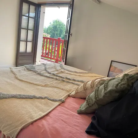 Large With Mountain View In Apartamento