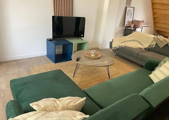 Large With Mountain View In Apartmán *