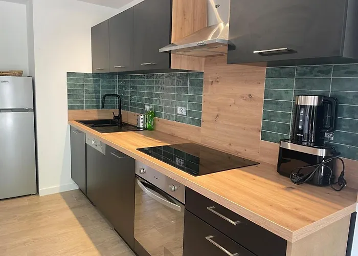 Large With Mountain View In *